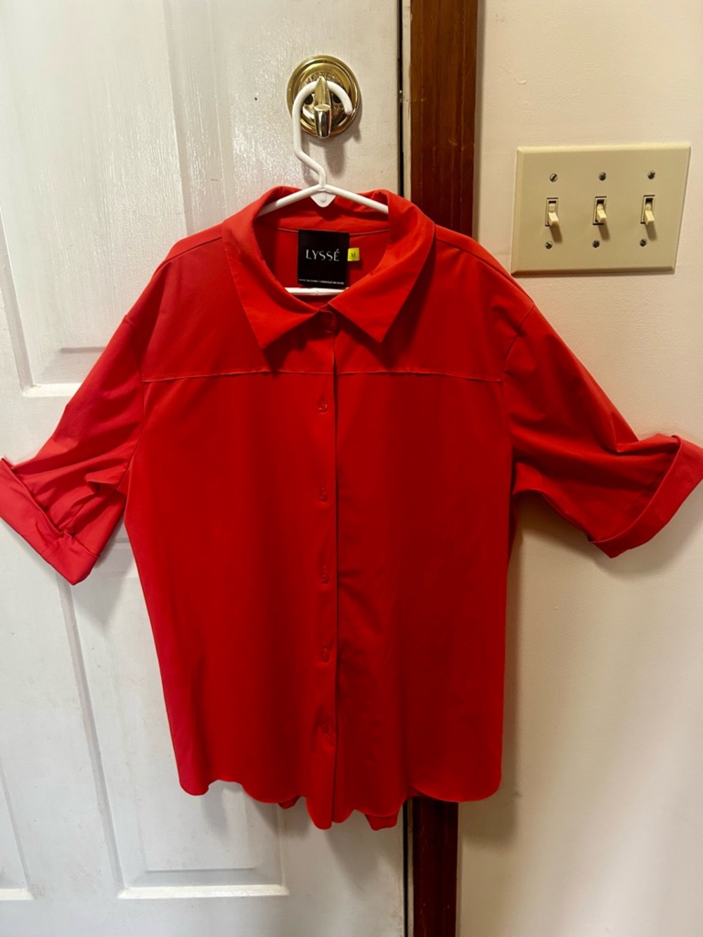 Lysse Coral Button-Front Blouse w/3/4 Sleeves Medium Slightly Oversized